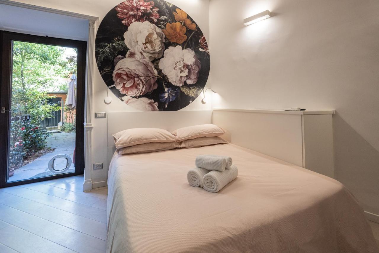 Rione Monti Studio Apt With Private Garden ローマ エクステリア 写真