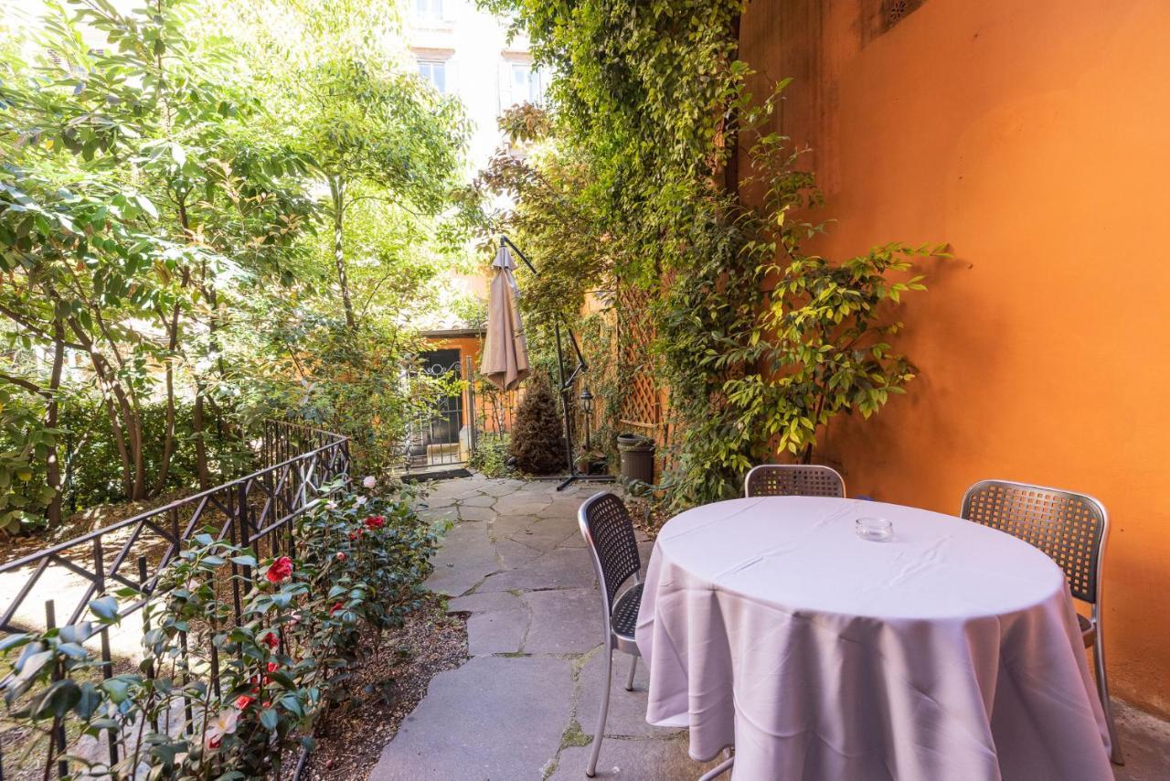Rione Monti Studio Apt With Private Garden ローマ エクステリア 写真